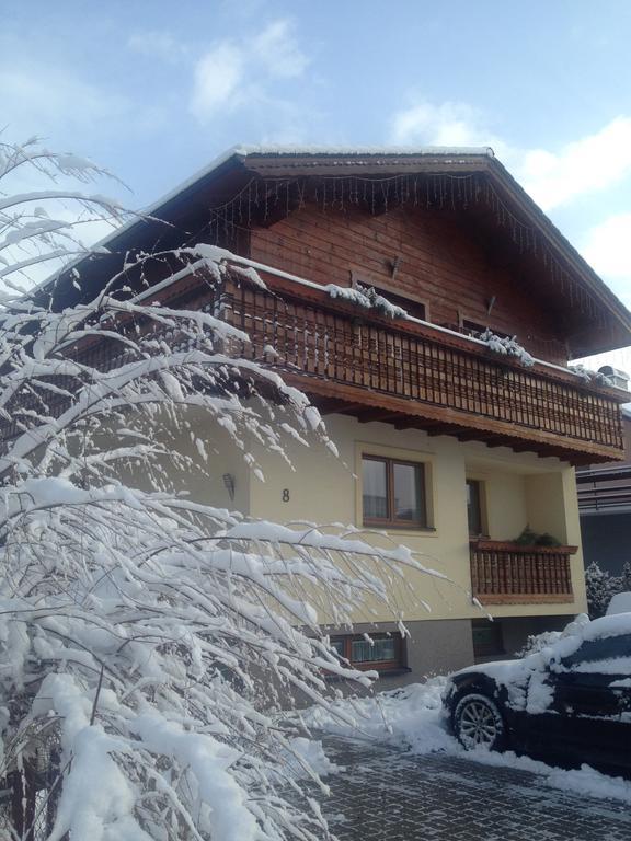 Guest House Fleurs Liptovsky Mikulas Exterior photo